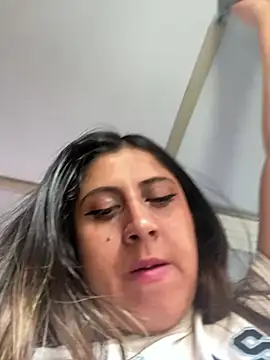 girl anni online show from March 3, 6:22 pm