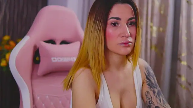 KimSkyex online show from February 22, 11:35 pm