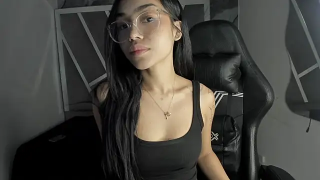 Mia petite01 online show from July 23, 9:02 pm