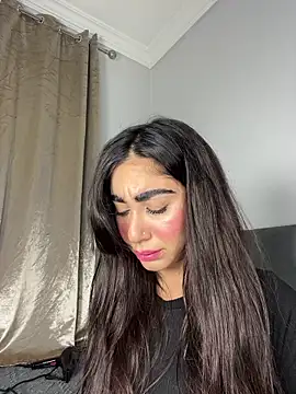 Snapshot of Meryem_Queen chatting on March 29, 1:16 am Meryem Queen online show from March 29, 1:16 am