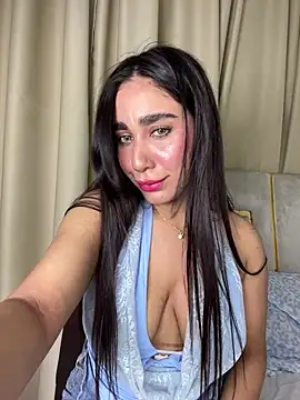 Snapshot of Meryem_Queen chatting on July 15, 11:32 pm Meryem Queen online show from July 15, 11:32 pm
