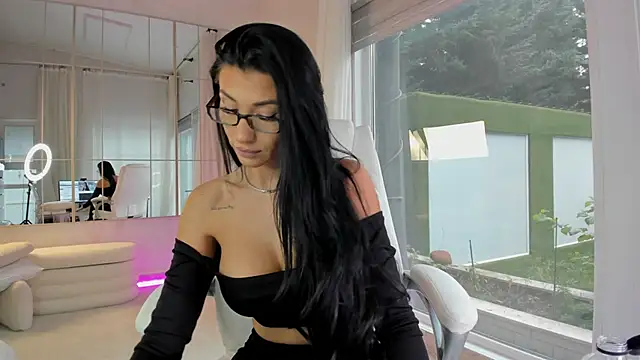 Snapshot of missdiamond_ chatting on November 5, 8:03 am missdiamond online show from November 5, 8:03 am