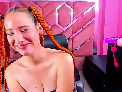 Nami Curls online show from February 28, 7:46 pm