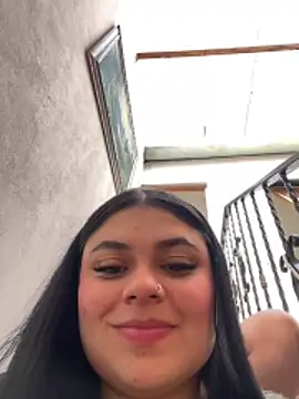 Snapshot of alissonfernandez_ chatting on May 20, 7:20 pm alissonfernandez online show from May 20, 7:20 pm