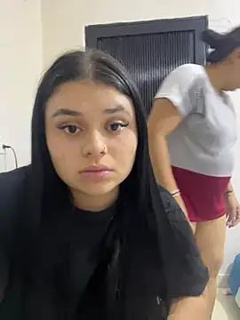 Snapshot of alissonfernandez_ chatting on June 10, 2:01 am alissonfernandez online show from June 10, 2:01 am