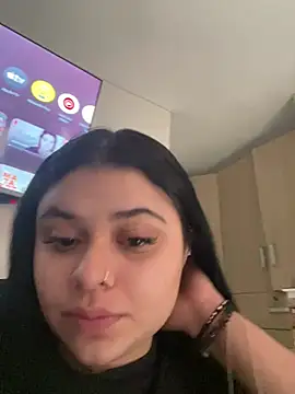 Snapshot of alissonfernandez_ chatting on June 25, 7:51 pm alissonfernandez online show from June 25, 7:51 pm