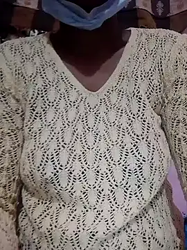 Snapshot of Villageammu18 chatting on November 24, 12:32 am Villageammu18 online show from November 24, 12:32 am