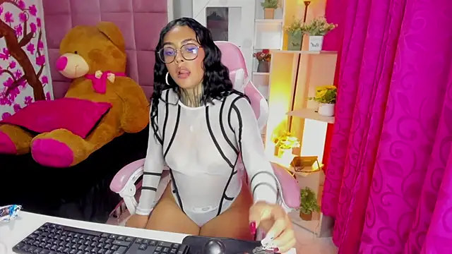 Snapshot of Lovely_celeste chatting on June 2, 3:14 pm Lovely celeste online show from June 2, 3:14 pm
