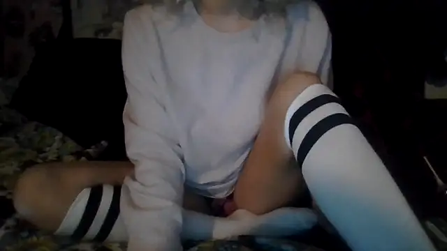 Snapshot of paislii chatting on April 8, 4:01 am paislii online show from April 8, 4:01 am