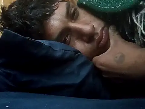 Snapshot of GaMeCrAc1 chatting on December 6, 2:06 pm GaMeCrAc1 online show from December 6, 2:06 pm