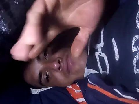 Snapshot of GaMeCrAc1 chatting on December 7, 8:44 am GaMeCrAc1 online show from December 7, 8:44 am