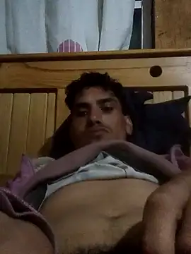 Snapshot of GaMeCrAc1 chatting on January 22, 8:40 am GaMeCrAc1 online show from January 22, 8:40 am