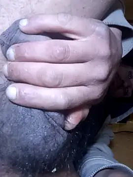 Snapshot of GaMeCrAc1 chatting on November 14, 4:44 am GaMeCrAc1 online show from November 14, 4:44 am