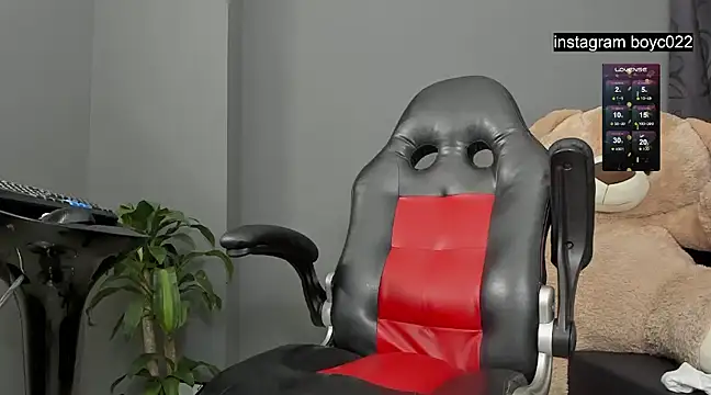 Snapshot of boyc022_ chatting on February 3, 2:36 am boyc022 online show from February 3, 2:36 am