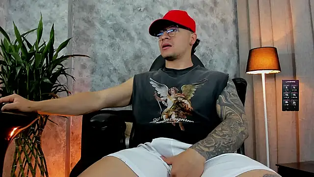 Snapshot of boyc022_ chatting on September 23, 3:42 am boyc022 online show from September 23, 3:42 am