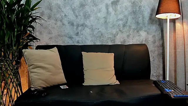 Snapshot of boyc022_ chatting on October 22, 11:32 am boyc022 online show from October 22, 11:32 am