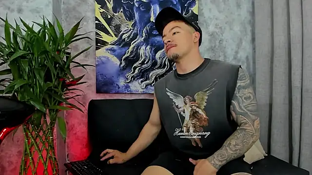 boyc022  online show from February 8, 4:38 am