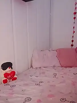 Snapshot of isabella048 chatting on September 24, 6:11 pm isabella048 online show from September 24, 6:11 pm