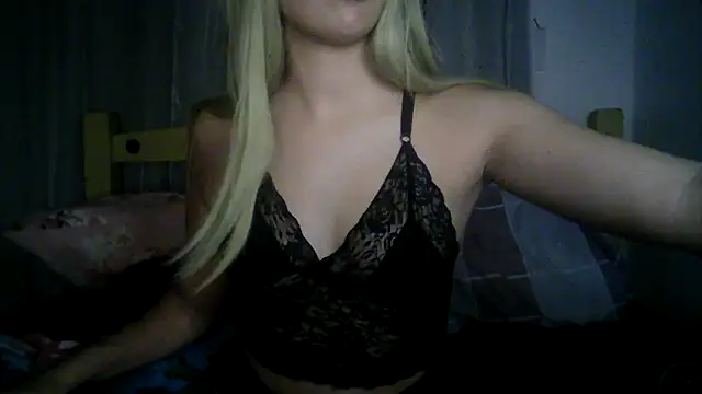 isabella048 online show from June 27, 12:04 am