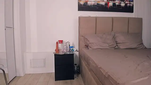 LunaMystyque online show from November 8, 4:07 pm