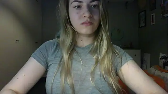 Snapshot of ROSIEx_sweet chatting on June 15, 7:10 am ROSIEx sweet online show from June 15, 7:10 am