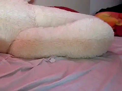 Snapshot of kila_lo chatting on December 4, 6:06 pm kila lo online show from December 4, 6:06 pm