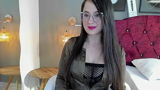 Snapshot of angela_nix chatting on May 16, 3:00 pm angela nix online show from May 16, 3:00 pm