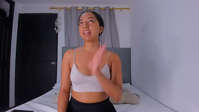 NAHOMI MILLER online show from March 2, 3:48 pm