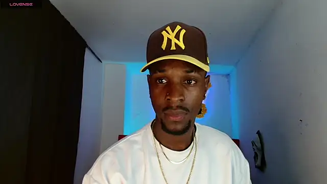 Aroonpapisex online show from February 20, 3:03 am