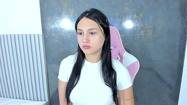 lana boomer online show from November 4, 8:08 pm