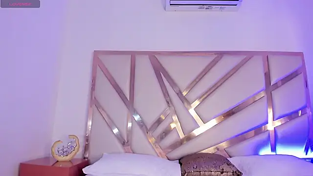 Carolina Evanss online show from September 19, 11:33 am