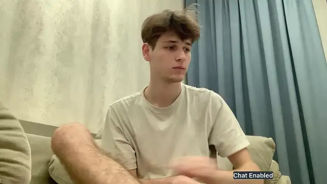 Snapshot of cutie_guys chatting on December 4, 12:58 pm cutie guys online show from December 4, 12:58 pm