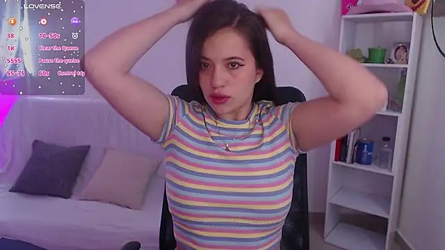 Snapshot of Soy_abby chatting on February 7, 6:56 pm Soy abby online show from February 7, 6:56 pm