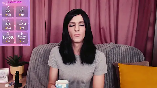 Snapshot of _CRYSTAL_tgirl chatting on December 21, 12:38 pm CRYSTAL tgirl online show from December 21, 12:38 pm