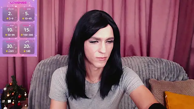 Snapshot of _CRYSTAL_tgirl chatting on December 22, 12:27 pm CRYSTAL tgirl online show from December 22, 12:27 pm