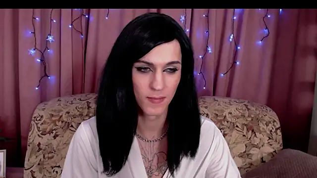 Snapshot of _CRYSTAL_tgirl chatting on February 8, 3:08 am CRYSTAL tgirl online show from February 8, 3:08 am