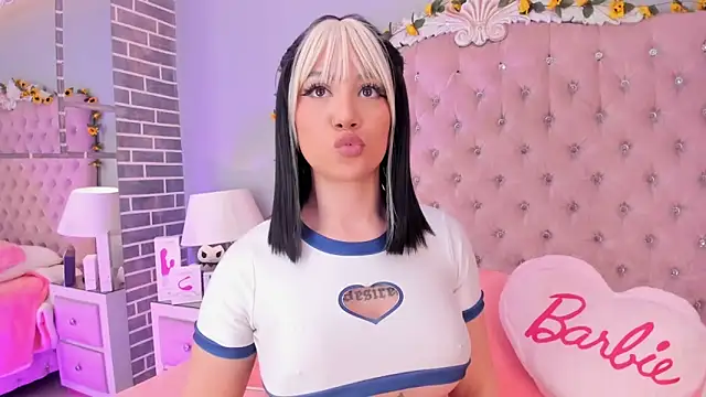 MadissonRey online show from May 2, 1:38 pm