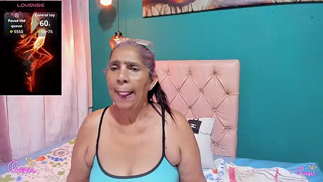 renata milf  online show from May 14, 12:01 pm