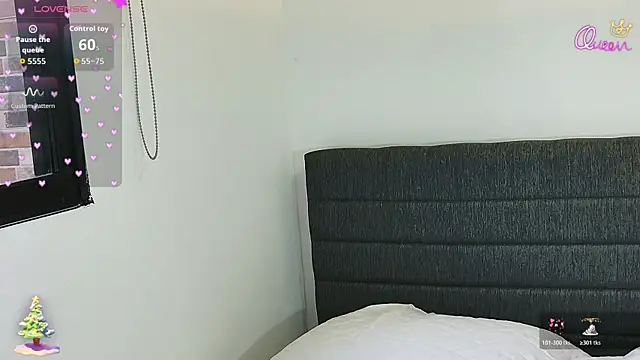 cutehanna1 online show from December 14, 6:56 pm