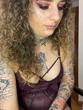 Snapshot of BlazyKitsune- chatting on March 1, 1:18 pm BlazyKitsune- online show from March 1, 1:18 pm