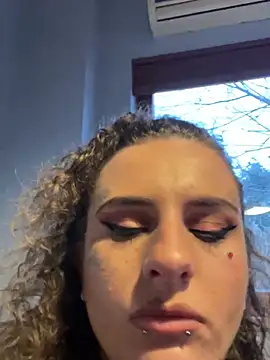 Snapshot of BlazyKitsune- chatting on March 22, 4:26 pm BlazyKitsune- online show from March 22, 4:26 pm