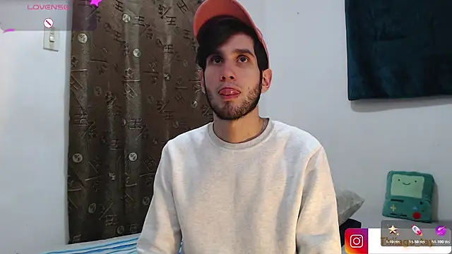 Snapshot of Thhiago_tay chatting on November 30, 9:52 pm Thhiago tay online show from November 30, 9:52 pm