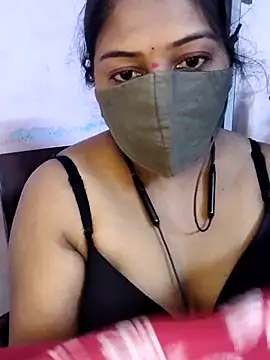 RomeoJuliet345 online show from June 16, 2:41 pm