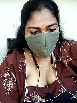 RomeoJuliet345 online show from July 15, 5:29 pm