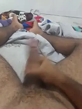 Snapshot of Leleko1997 chatting on March 1, 1:57 pm Leleko1997 online show from March 1, 1:57 pm