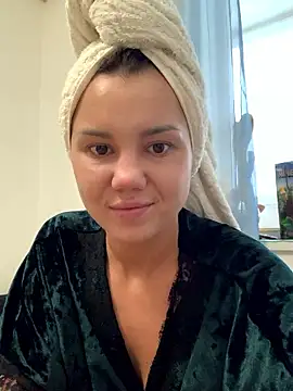 MiraMiss online show from January 9, 9:45 am