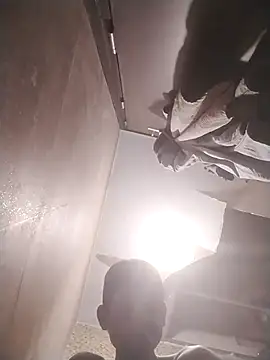 jenilmax online show from January 13, 1:39 pm