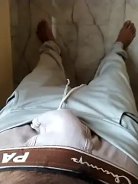 Snapshot of PracticalGum40 chatting on January 9, 2:14 am PracticalGum40 online show from January 9, 2:14 am