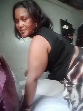 SexyEbony37X online show from June 7, 8:29 am