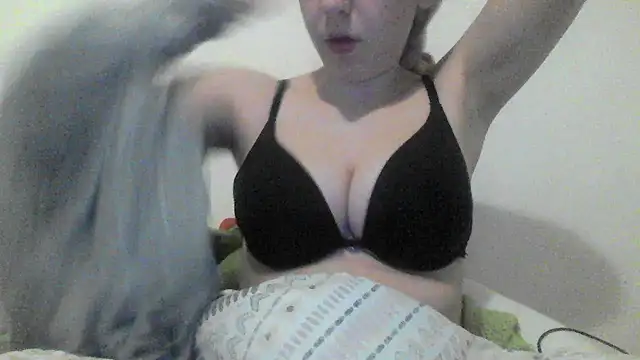Snapshot of bunnyamy chatting on January 1, 8:26 pm bunnyamy online show from January 1, 8:26 pm